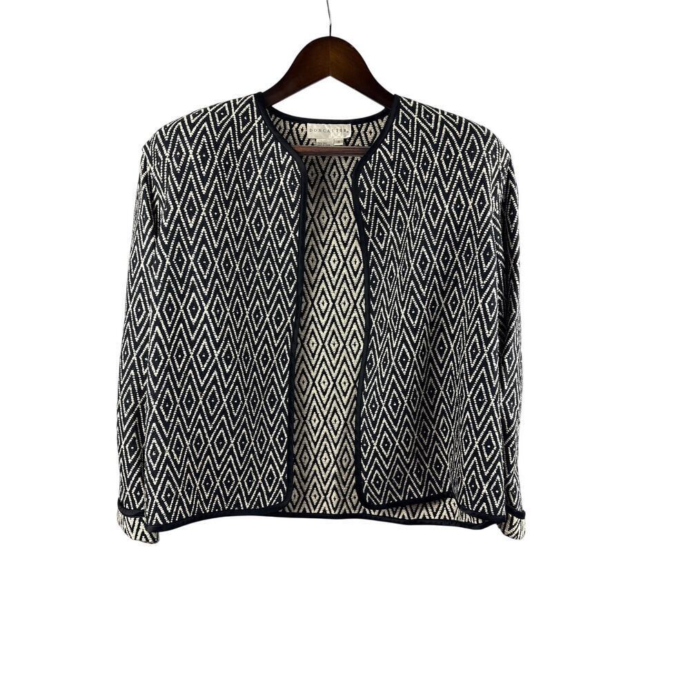 Womenβs Vintage Doncaster Size 10 Black & White Diamond Patterned Blazer